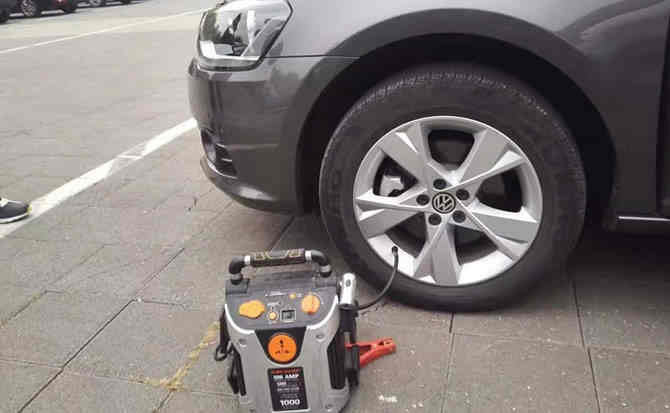 奎屯汽车搭电案例